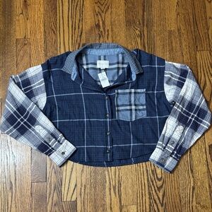 NWT American Eagle Blue Plaid Button-Up Cropped Shirt SZ S